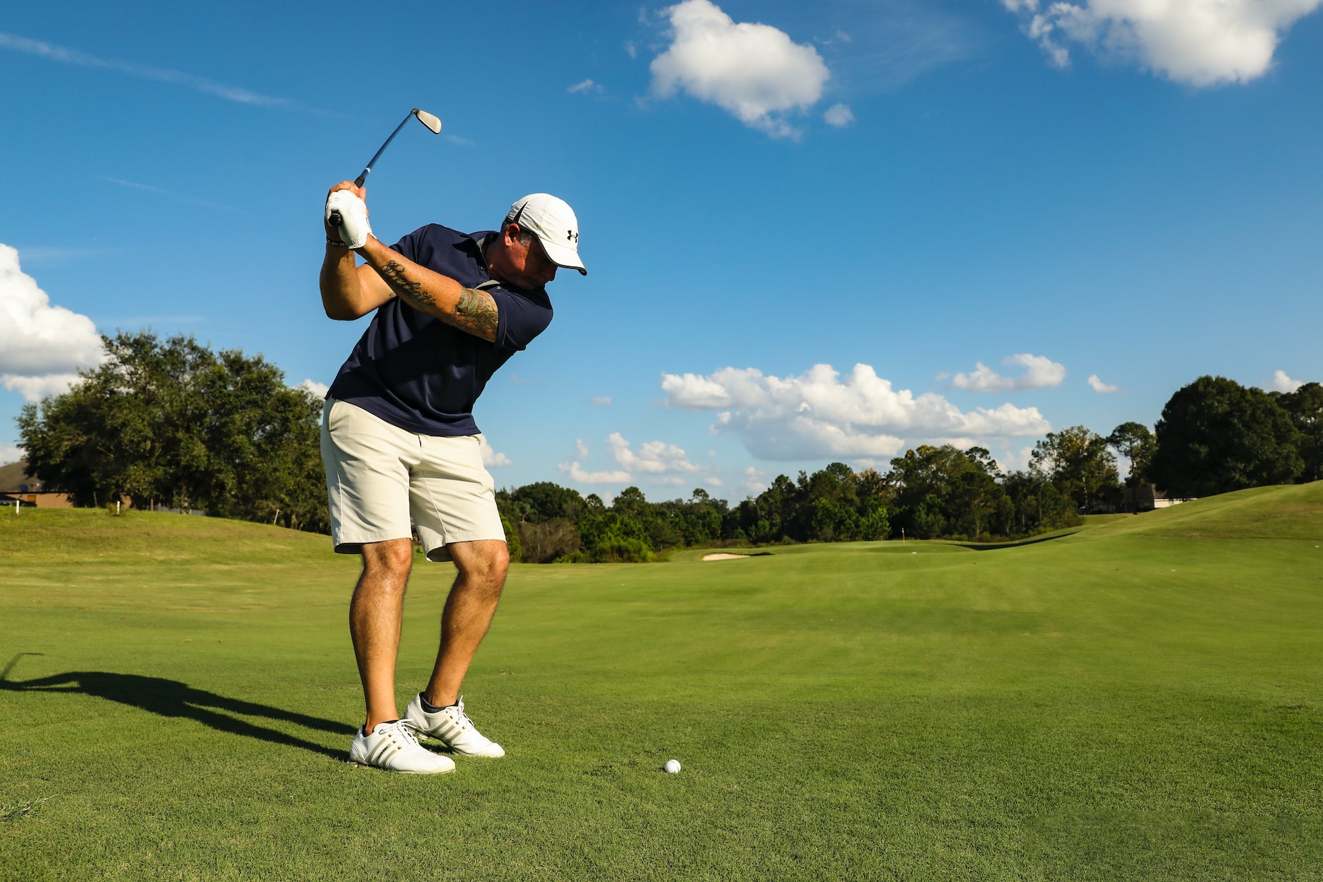 Ways Good Posture Can Help You Hold a Golf Club Pain-Free